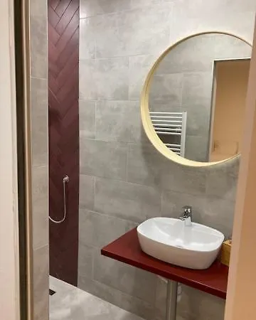 Wbr. Vendeghaz Guest house *